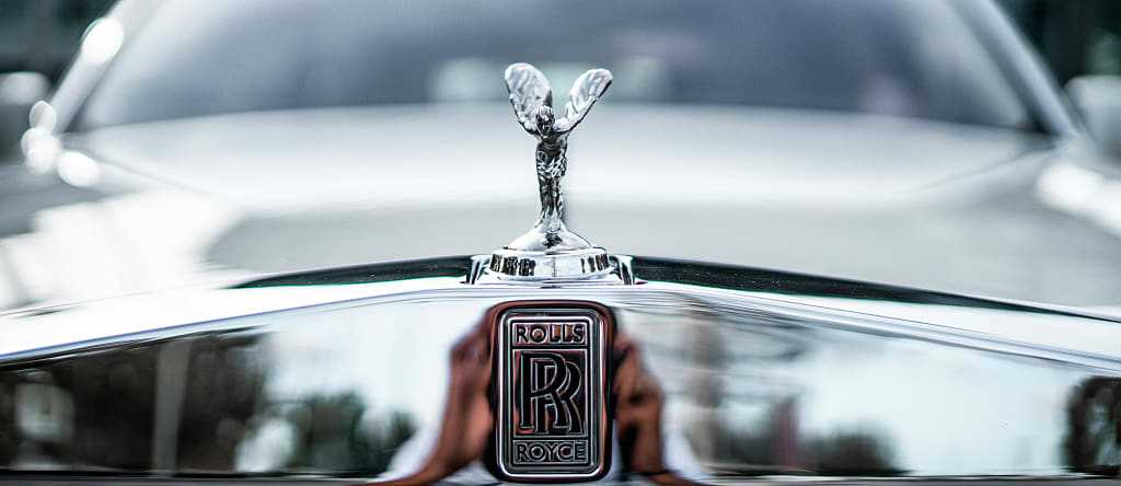 The English Rolls-Royce Experience: A History of British Sophistication, Heritage, and Craftsmanship Rolls Royce "The Spirit of Ecstasy" hood ornament