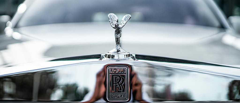 The English Rolls-Royce Experience: A History of British Sophistication, Heritage, and Craftsmanship Rolls Royce "The Spirit of Ecstasy" hood ornament