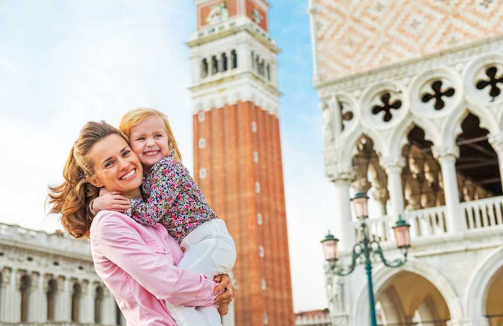 Mother and daughter in Piazza San Marco, Venice