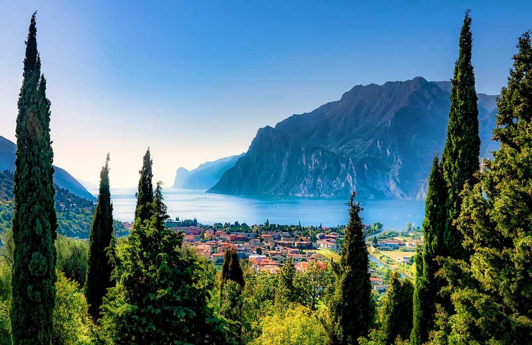 View of Lake Grade and mountains in Torbelo, Italy