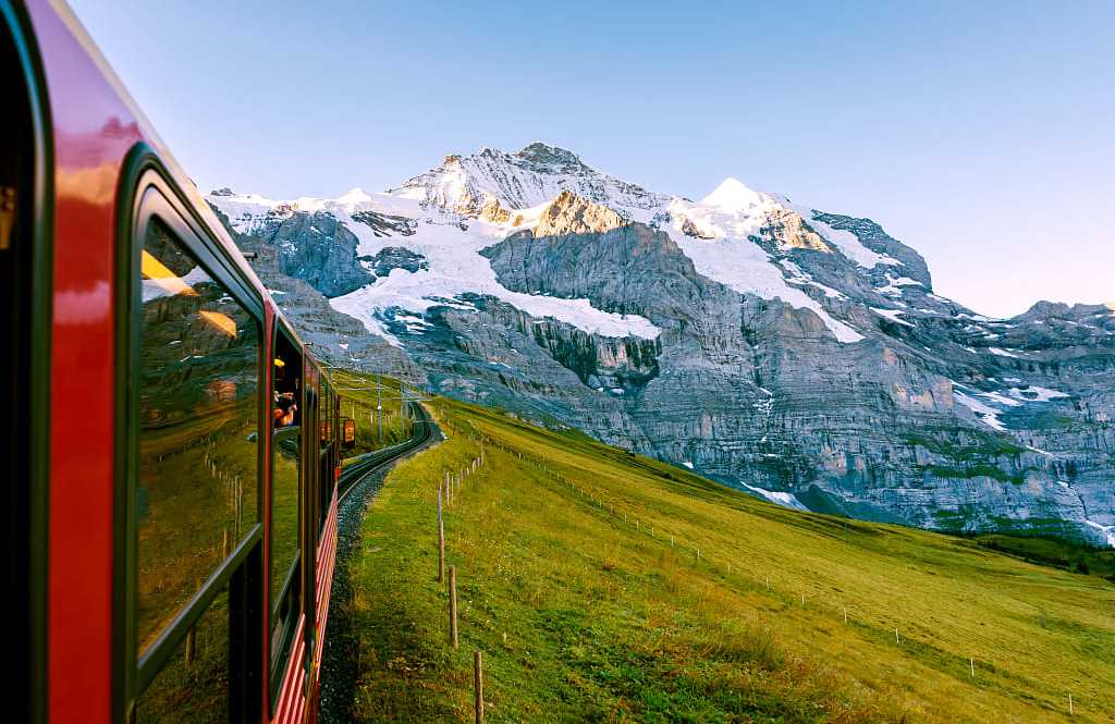  Train ride between Grindelwald and the Jungfraujoch in Switzerland