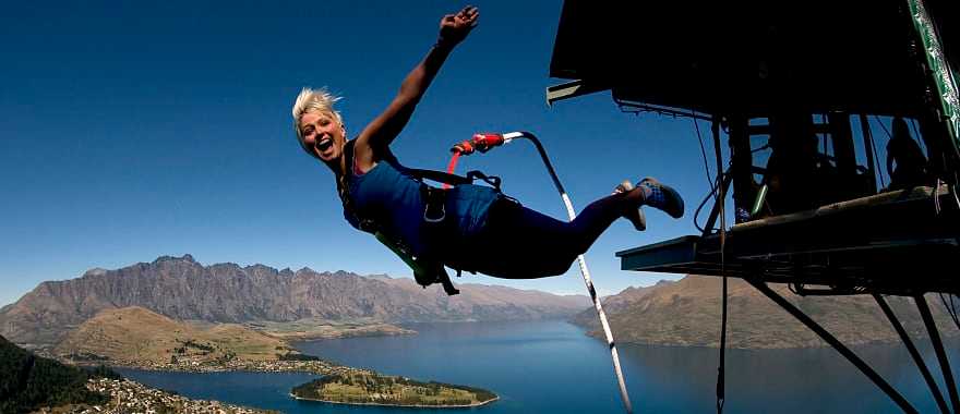 Bungy jumping in Queenstown, New Zealand