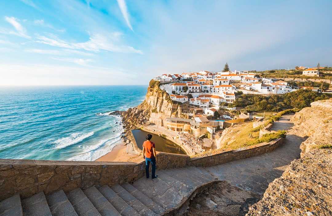 Azenhas do Mar in Lison, Portugal