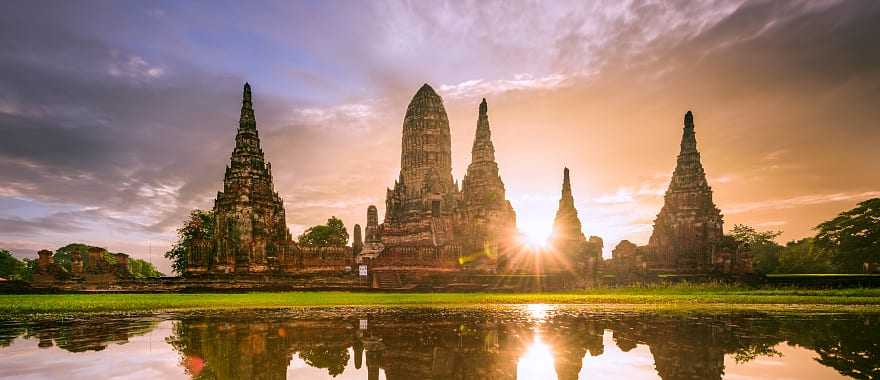 Wat Chaiwatthanaram in Ayutthaya, Thailand