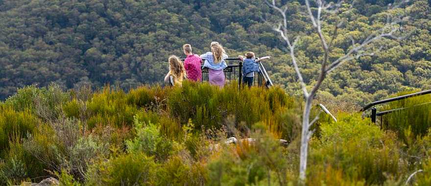 Kids in the Blue Mountains, Australia