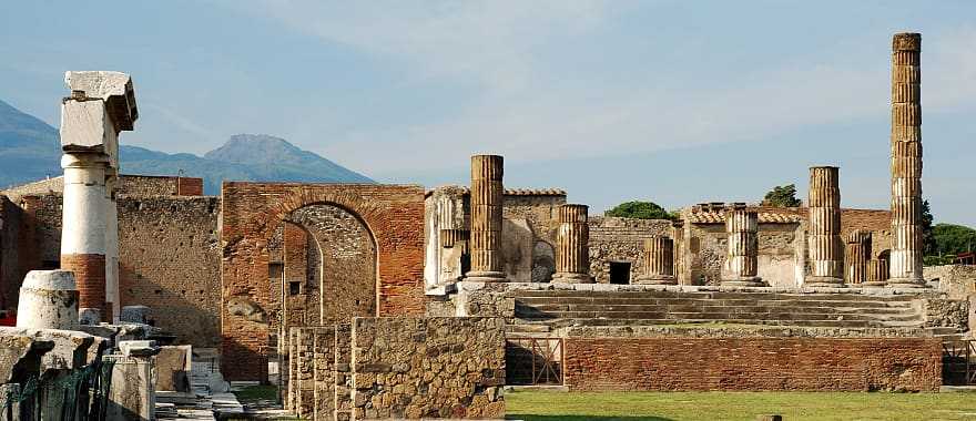 The ruins of Pompeii in Italy. The ruins of Pompeii in Italy.