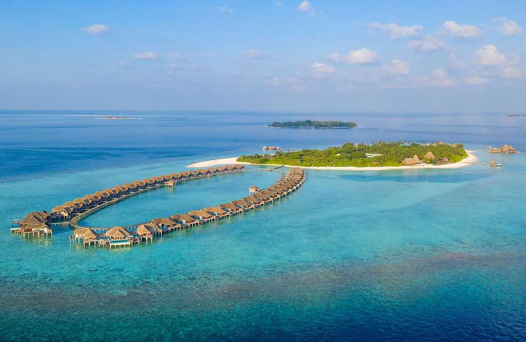 Luxury water villas in Baa Atoll, Maldives Luxury over water villas in Baa Atoll, Maldives