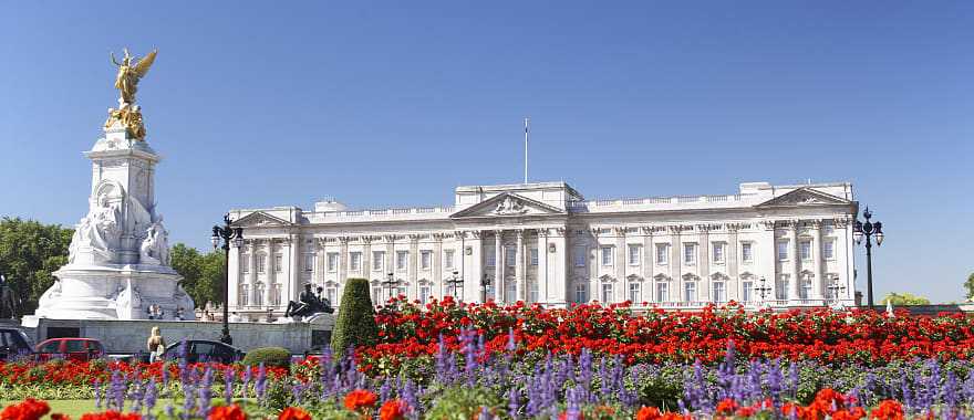 Buckingham Palace and the Queen's Garden in London, England.