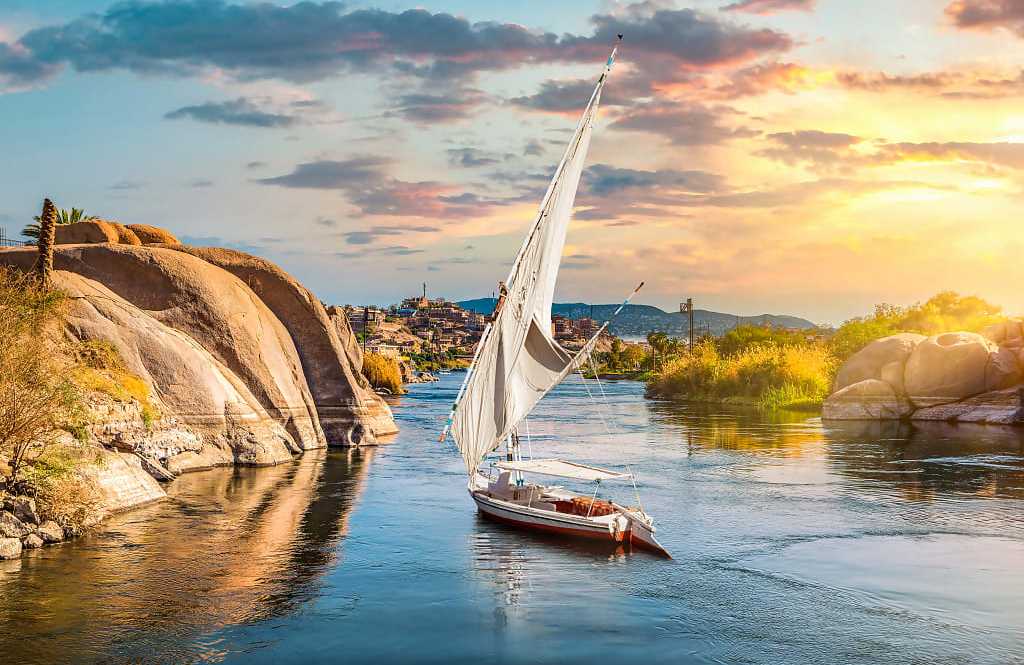 Felucca boat in Aswan, Egypt Felucca boat in Aswan, Egypt