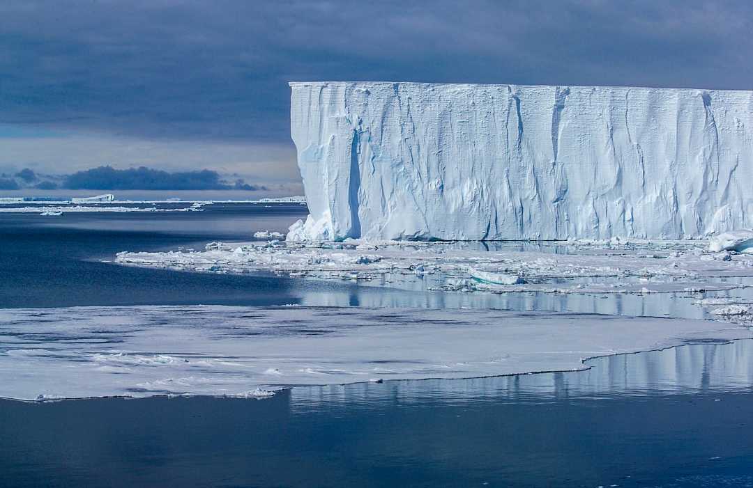 Iceberg in the Ross Sea