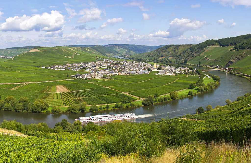 Scenic Moselle river cruise in Germany
