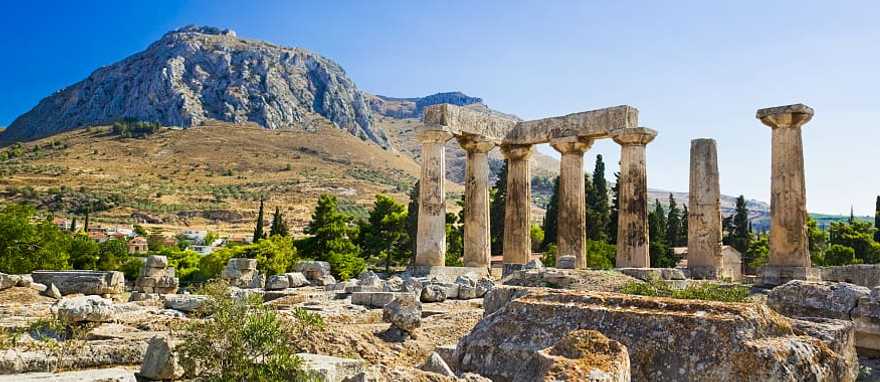 Corinth Temple ruins in Greece Corinth Temple ruins in Greece