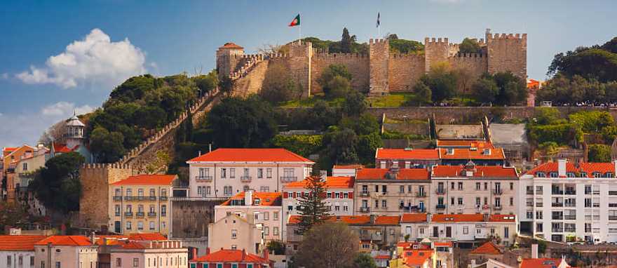 São Jorge Castle on top of the hill in Lisbon, Portugal